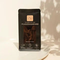 That's me! Organic Pflanzenhaarfarbe Warm Chestnut Brown Verpackung auf weißem Teller