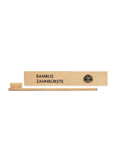 Bambuszahnbürste mit brauner Verpackung und Baum-Logo, vitanur, auf weißem Hintergrund