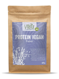 Vitanur Bio Protein Vegan Pulver 600g in brauner Tüte mit lila Etikett, Erbsenmotiv, Proteindose