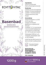 Produktetikett des ECHT VITAL Basenbad Basic Badezusatz, 1200g Dose mit lila Blättermuster.
