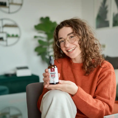 VITALOVE B12 Tropfen in der Anwendungsszene