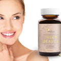 Lächelnde Frau neben CellaPure Inner Beauty Kapseln mit Kollagen und Hyaluron, Beauty Supplement