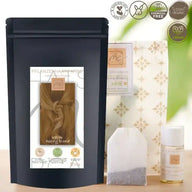 Vegane Pflanzenhaarfarbe warm honey blond Set, bio, chemiefrei, mit Zubehör auf Holztisch